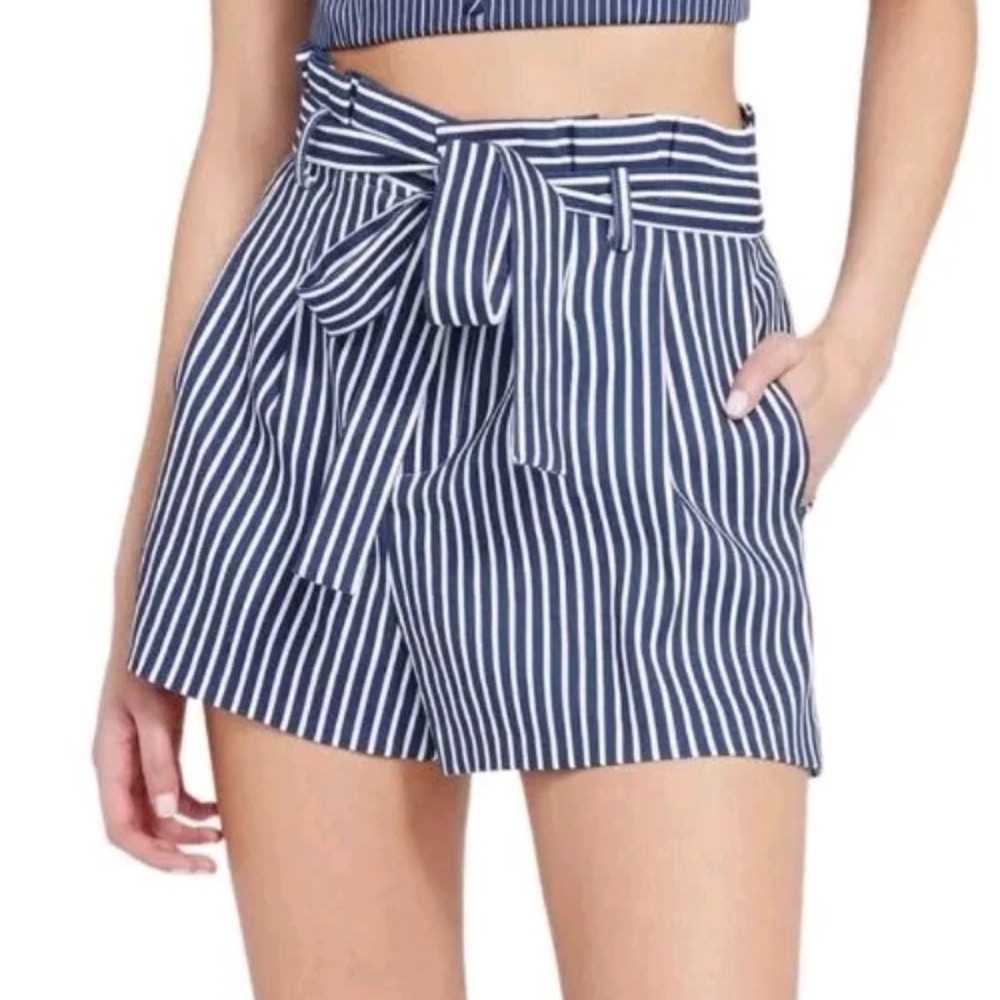 Alice + Olivia Navy and White Striped Garment;Size 6